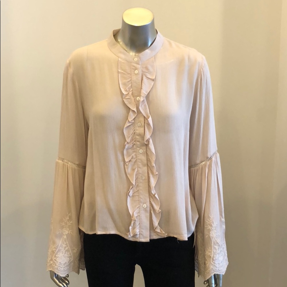 NWT LOST & WANDER Belle Sleeve Button Up Top.